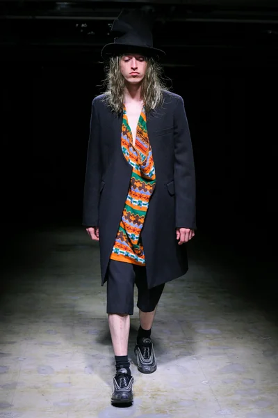 Look 22